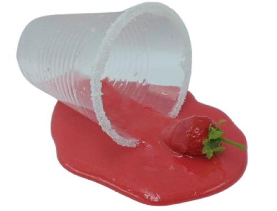 Fake Strawberry Margarita Glass – Poly Resin Replica Cocktail For Display, 7" X 5"
