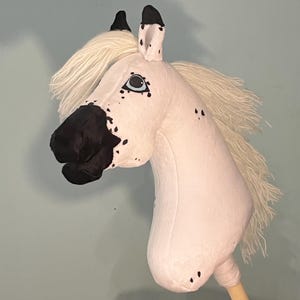 HOBBYHORSE &quot;VALE Juno&quot;, hobby horse appaloosa, paint hobbyhorse, handmade hobbyhorse, hobbyhorse cheap, stick horse, hobby horse