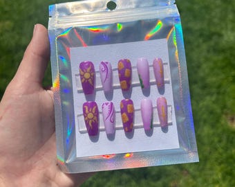 Uñas postizas personalizadas enredadas