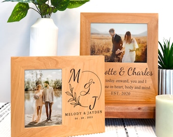 The Best Couple Gift, Wedding Photo Frame, Engraved Photo Frame for Couple, 4x6 5x7 Picture Frame, Engagement Gift, Personalized Photo frame