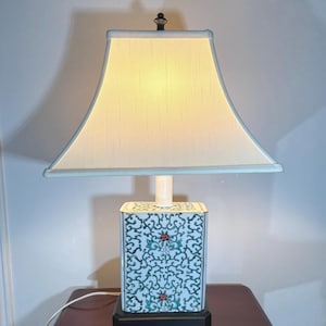 Vintage Chinese Porcelain Floral Lamp, Hand-Painted Ceramic Table Lamp, Asian Decor Lighting