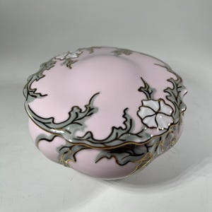 Vintage Hand-Painted Porcelain - Soft Pink Trinket / Powder Dish - Rosa Porzellan H&C Czech Republic