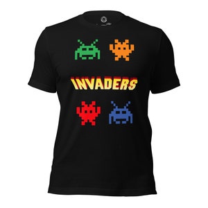 Space Invaders T-shirt, 80&#39;s gaming shirt, 8-bit games, retro gaming outfit, arcade games apparel, alien attack entertainment
