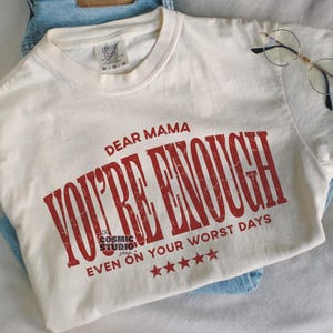 Querida mamá, eres suficiente (svg png), Vida de mamá (svg png), Mamá cansada (svg png), Mamá estética (svg png), Moderno (svg), Sublimación de mamá, Archivo de corte para mamá