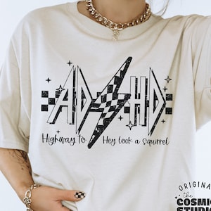 Autoroute AD/HD à... Hé, regarde l'écureuil ! Png, Png motivant, T-shirt femme drôle, Png ad/hd, Rock Png, Sublimation
