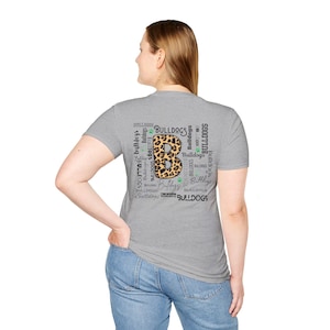 Leopard Print Bulldoggen T-Shirt | Unisex Softstyle T-Shirt für Hundeliebhaber, Bulldoggen-Fans, Freizeitkleidung, Geschenke für sie, Geburtstage, Sportveranstaltungen