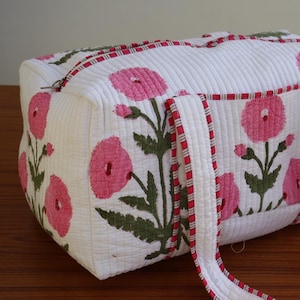 Big Floral Eco Friendly Cotton Overnight Bag, Vintage Quilted Indian Shoulder Bag, Hand Duffle Bag For Girls, Birthday Gift Weekender Bags