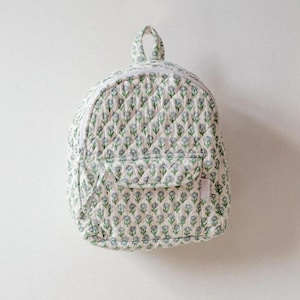 Sac à dos fait main matelassé en coton imprimé bloc pour femme cartable indien vintage pour étudiants cadeau pour filles sac à dos unique sac à dos de voyage
