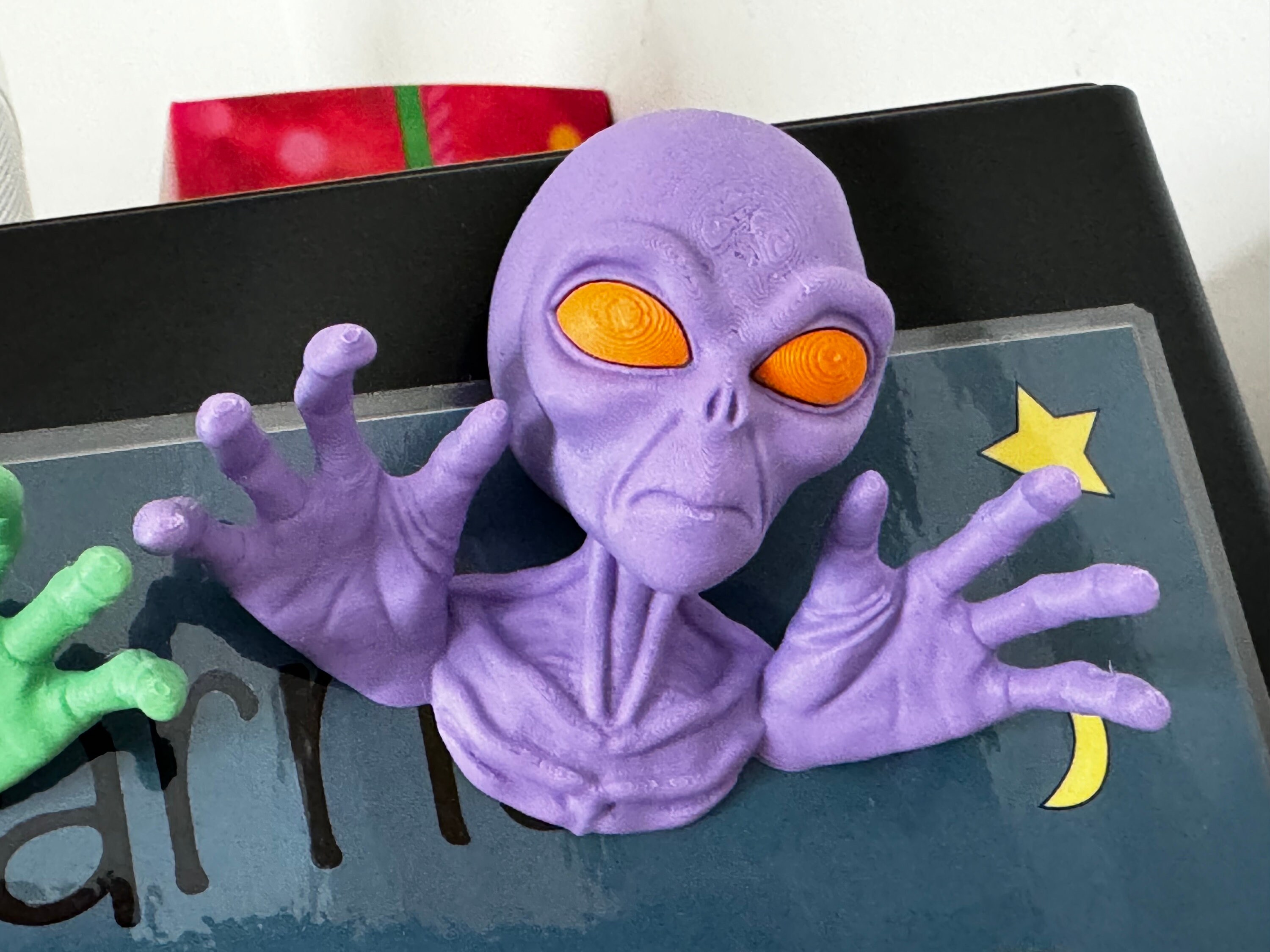 3D Printed Alien Fridge Magnet: Customizable Colors - Etsy UK