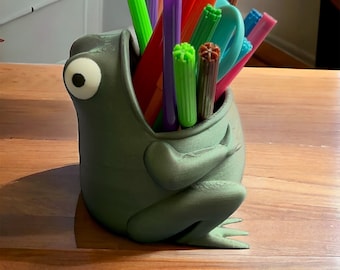 Frog Pen Pot | 3D Printed | Stationary Holder | Collectable