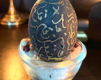 Khodamic Pusaka Telur (Egg) Raja Bertuah, geloofd vanwege enorme rijkdom, aantrekkingskracht, bescherming, opening van gelukfortuin, attractiecharme