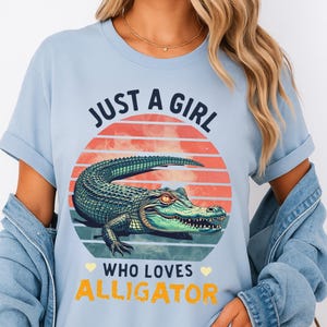 Just a Girl Who Loves Alligator T-Shirt – Vintage Gator Shirt – Funny Reptile Lover Gift – Quirky Animal Tee – Crocodile Shirt for Her