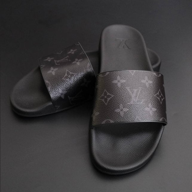 Custom Black x Louis Vuitton Fur Slides – Detroit Customs