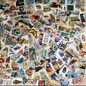 Grab Bag 250 pieces Australian Decimal Stamps Used All Different Wide variety of years. Perfect for collecting/scrapbooking