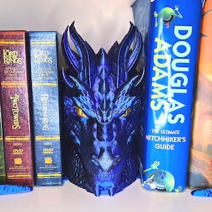 Dragon Book End / Book Nook - 3D Printed & Hand Painted - Unique Home Decor Bookend