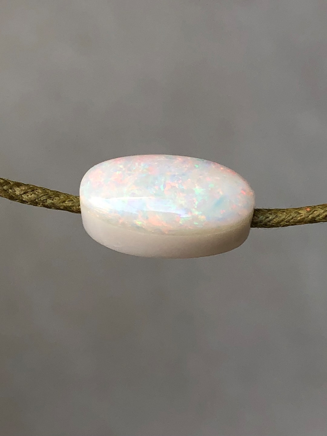 Opale Noble Doublet D'Australie 2.50 Carats - Cabochon Multicolore - Neuf Sans Boîte