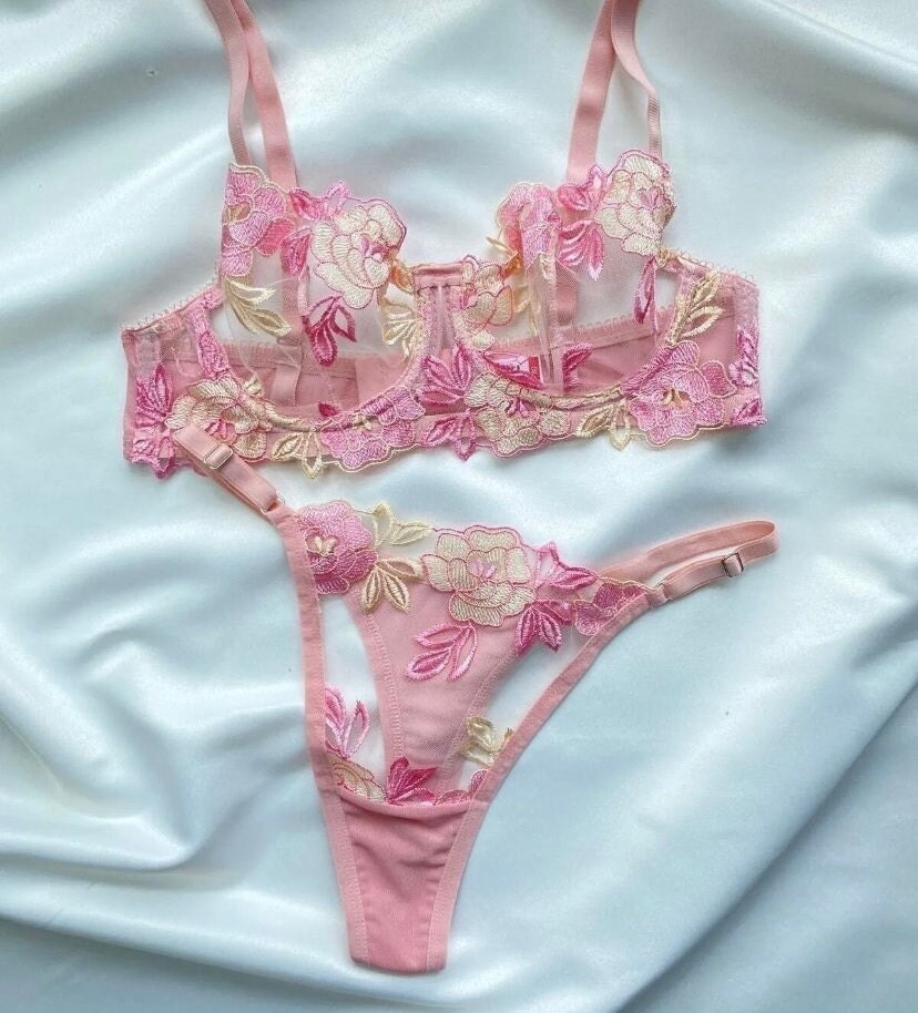 Buy Floral Bra Set Online In India -  India