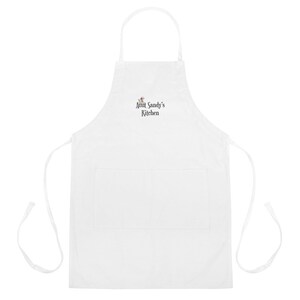 Aunt Sandy&#39;s Embroidered Apron w/ Pockets