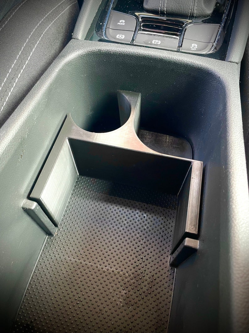 Skoda Karoq & Kodiaq Center Console Cup Holder – Black Plastic Removable Insert