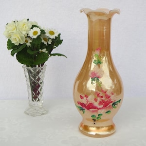 Pfirsich Luster Glasvase mit Handgemaltem Blumen Bild und Rüschenrand