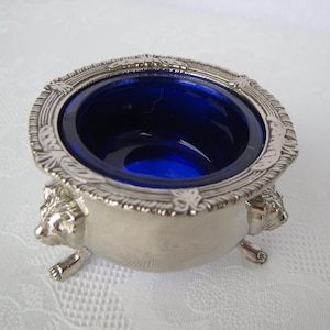 Open Salt Cellar Silver Plate Saleron with Lion&#39;s Head Feet and Cobalt Blue Glass Insert