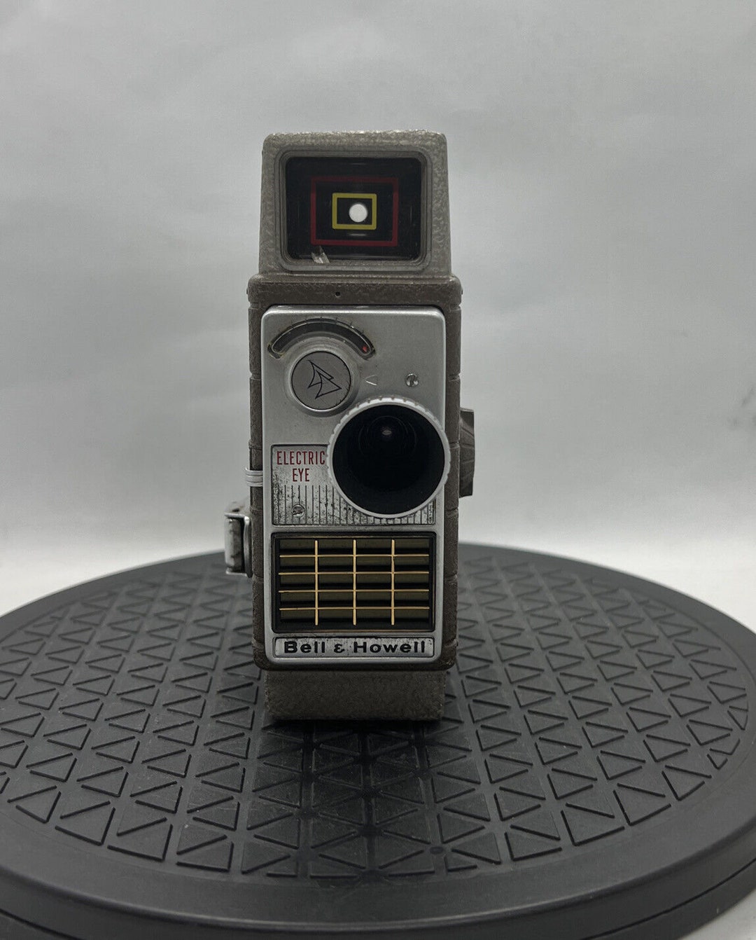 Vintage Bell & Howell 8mm Electric Eye Movie Camera Good Condition 433