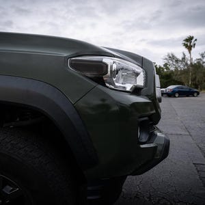 2016-2023 Toyota Tacoma Smoked Sidemarker Overlay - Halogen Headlights
