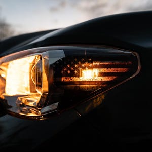 2016-2023 Toyota Tacoma American Flag Sidemarker Overlay - Halogen Headlights