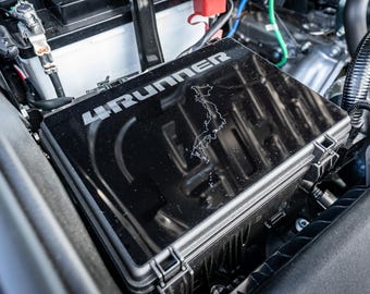 Piastra acrilica per scatola fusibili lato passeggero Toyota 4Runner 6a generazione 2025 2026