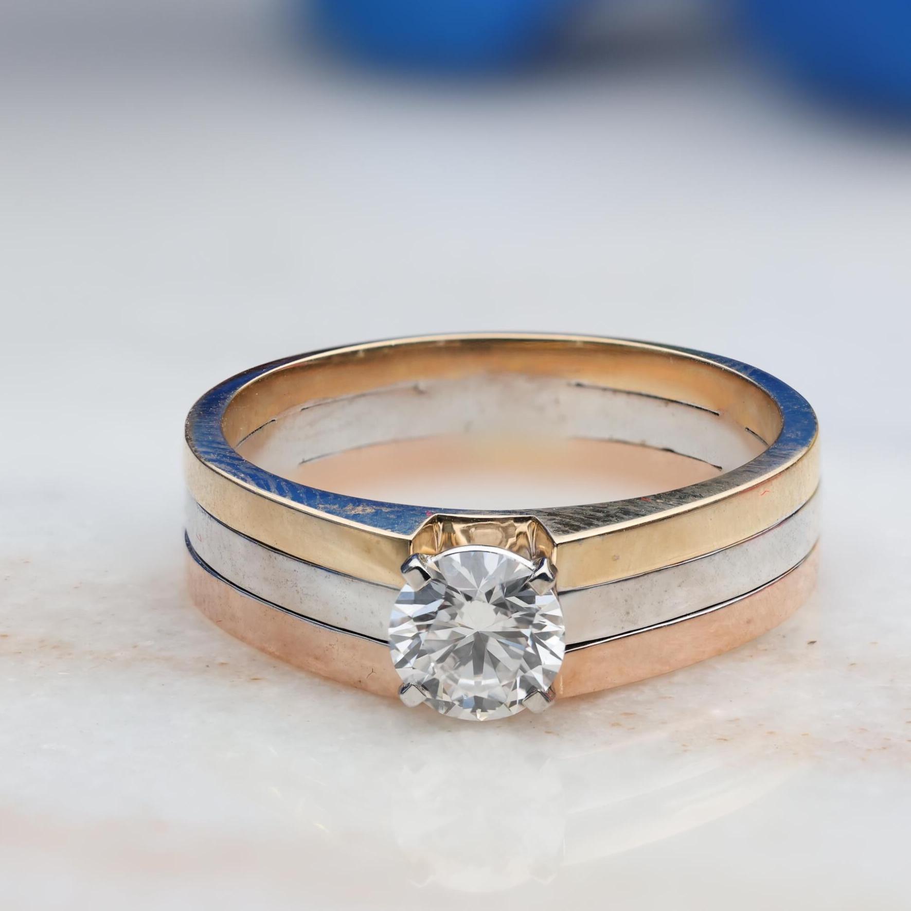 Anello nuziale da uomo in oro 14 carati con diamanti di laboratorio tricolore - Italia