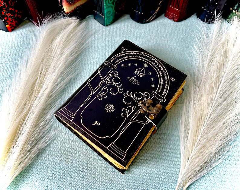 Diario de cuero de las Puertas de Durin: Libro de El Señor de los Anillos de Tolkien imagen 2