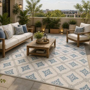 Alfombra hecha a mano con diseño geométrico floral azul beige y mechones, estilo moderno y tradicional, tamaño personalizado.