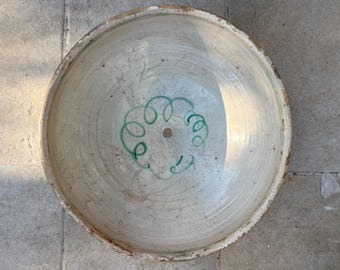 Italian antique ceramic and decorated bowl from Puglia, Grottaglie