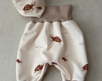 Schildkröte Mara Marie - French Terry - Baby Pumphose Tuch Lätzchen Geburt Neugeborenes Neutral Geschenk Hose