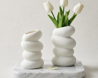 Modern White Spiral Vase - Nordic Minimalist Decorative Flower Pot (Scandinavian Style)