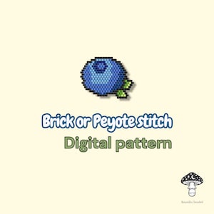 Puede incluir: Un patrón digital para abalorios de punto de ladrillo o peyote con un diseño de arándano. El arándano está representado en tonos azules con hojas verdes. El texto dice "Brick or Peyote stitch Digital pattern".