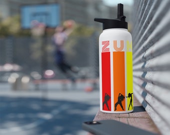 Bringen Sie Energie in Ihren Tanz mit unserer Edelstahl-Wasserflasche mit Zumba-Motiv und Standarddeckel
