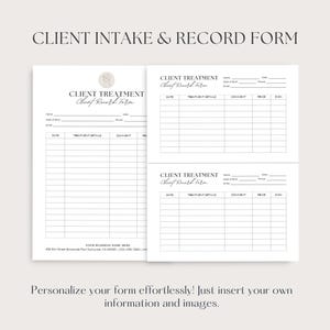 Puede incluir: Un formulario de admisi&oacute;n y registro de clientes imprimible con el t&iacute;tulo "Client Treatment Record Form" en una fuente de letra cursiva negra. El formulario tiene columnas para la fecha, los detalles del tratamiento, el comentario, el precio y la firma.