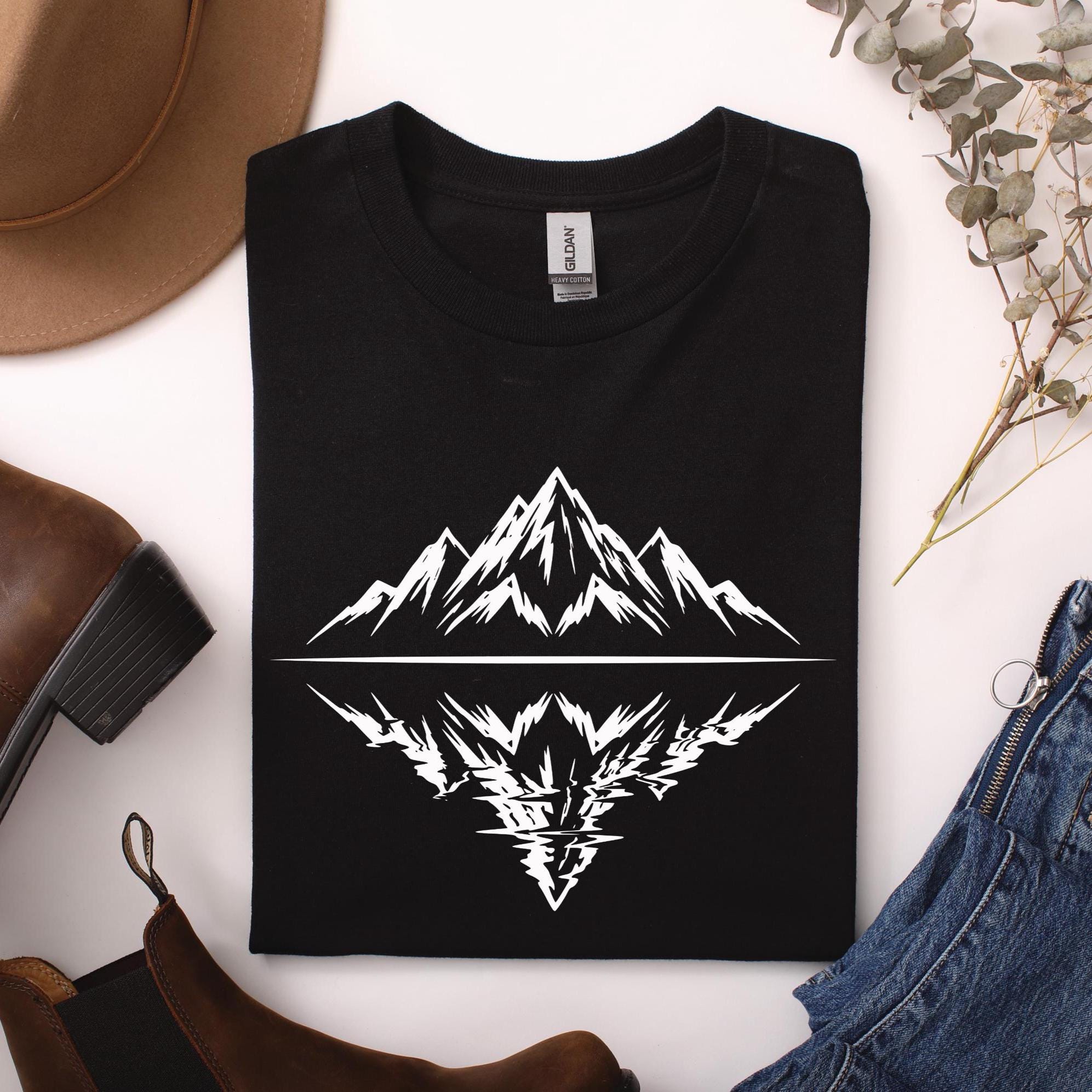 Maglietta Uomo 'Battito Del Cuore In Montagna' – Mountain Heartbeat, Stampa Vintage, Bianco, Taglia S