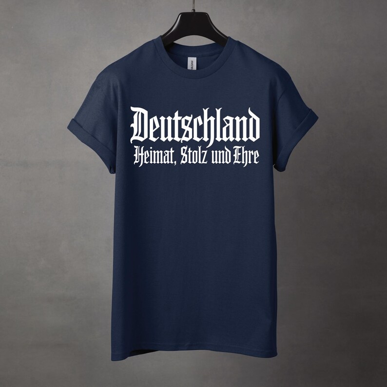 Deutschland T-Shirt – Heimat, Stolz und Ehre – Schwarzes Shirt in gotischer Schrift – Deutsche Kultur Mode Patriot 画像 3