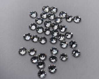 Runde Swarovski-Zahn-Strasssteine | Silber | Verschiedene Größen und Packungen erhältlich