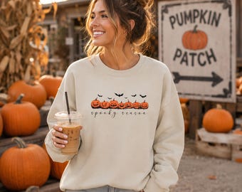 Felpa ricamata a tema Halloween, felpa girocollo con zucca, felpa "Ciao autunno", felpa girocollo ricamata di Halloween, regalo autunnale accogliente
