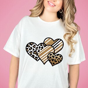 Leopard Print Hearts T-Shirt - Unisex Valentine&#39;s Day Tee - DTG Printed Love & Fashion Top - Shirt Gift Idea for Him, Her - Unique Design