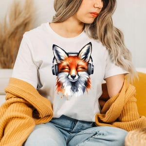 Stylish Unisex T-Shirt with Unique Red Fox Design, Closed Eyes & Headphones - Comfortable DTG Printed Top Shirt for Men Women, Trendy Tee