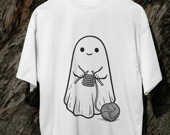 Cute Knitting Ghost T-Shirt, Cozy Halloween Yarn Ghost Tee for Knitters, Crocheters, Spooky Crafters & Yarn Lovers Shirt Top Gift Idea