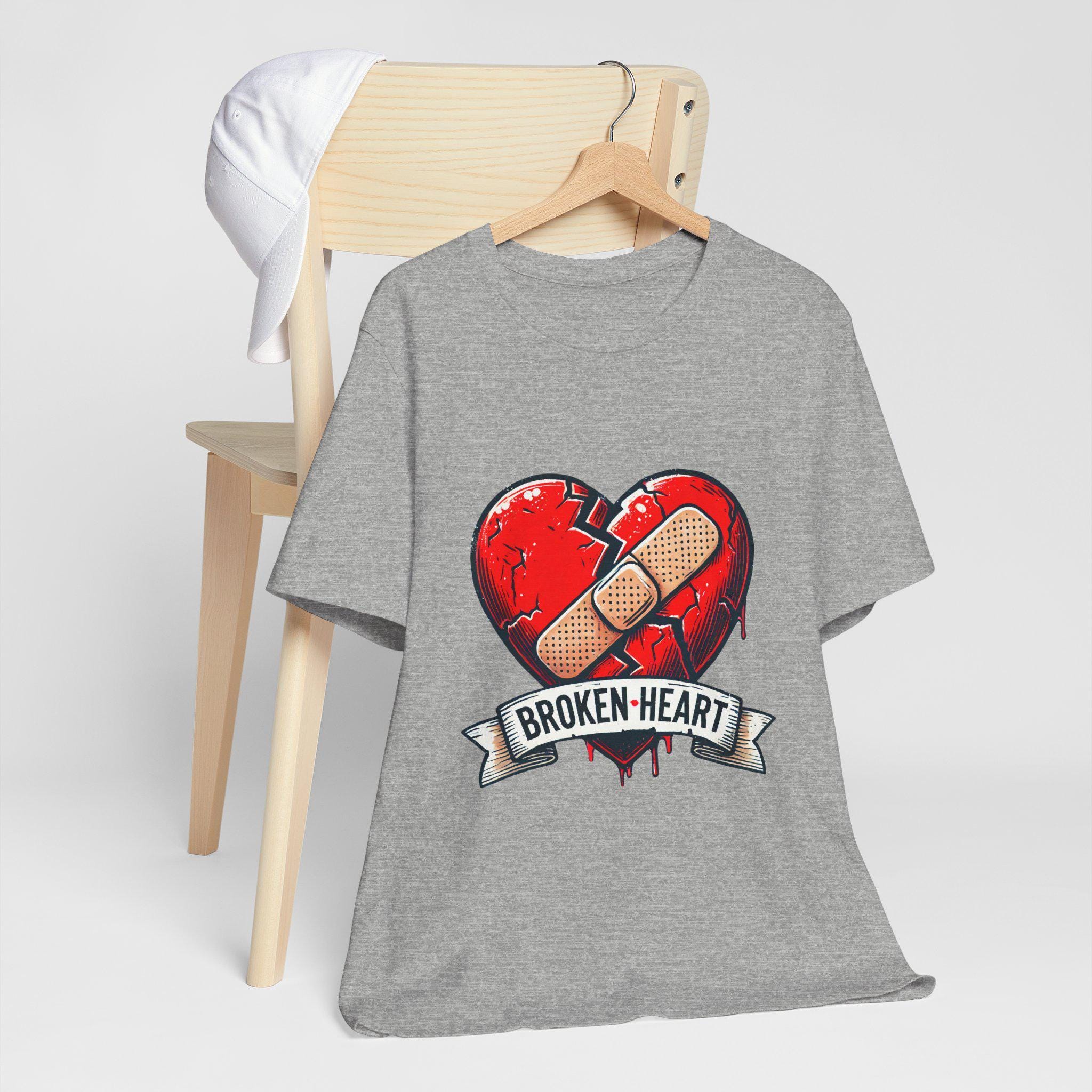Tシャツ(半袖+袖なし) epine label Heart and Broken heart tee Broken Heart Graphic Novelty Tee With Bandage, Unisex T-shirt for