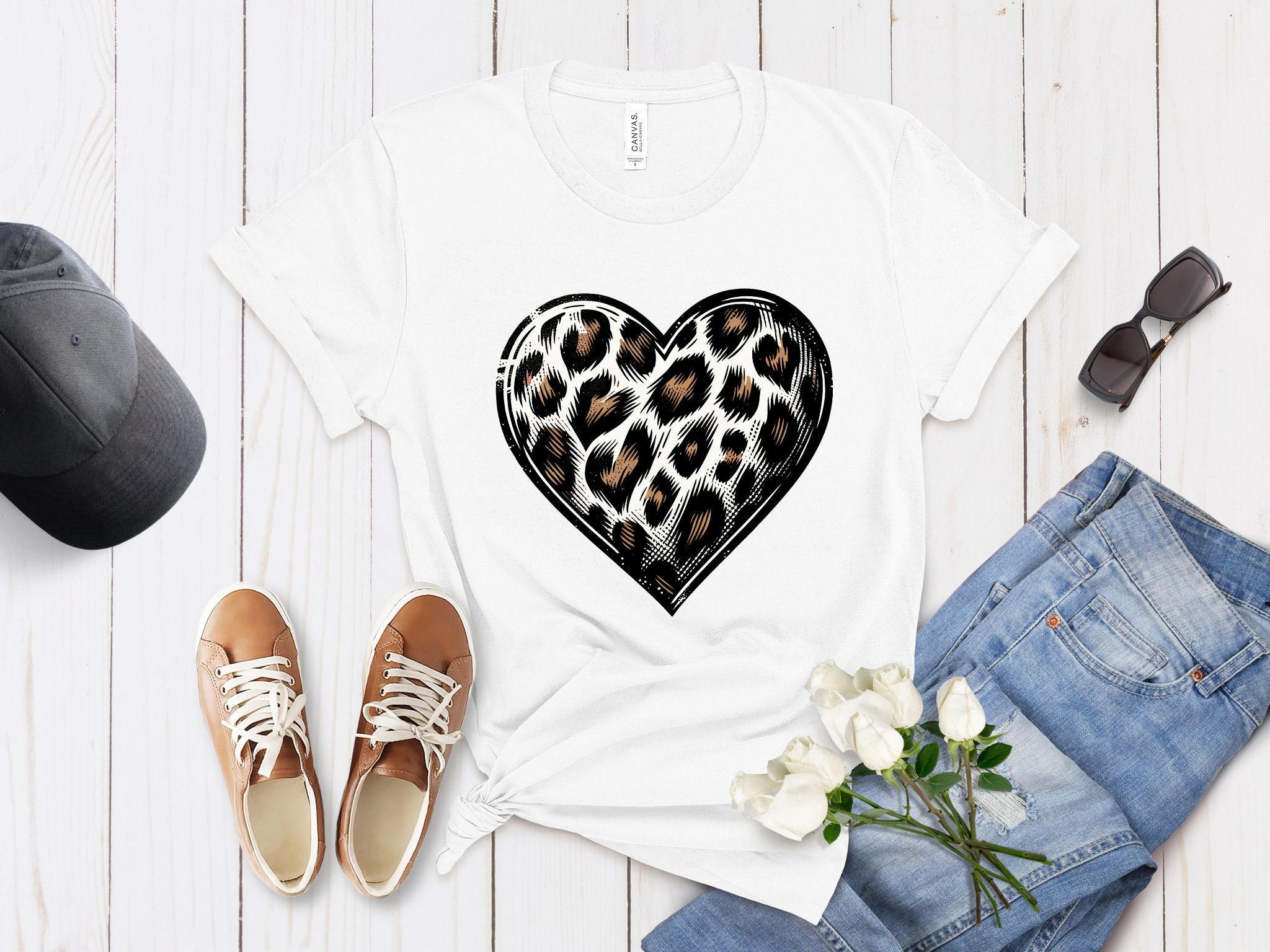 【YEGG】 Leopard heart Tee Amazon.com: Beige Brown Leopard Print Heart T-Shirt
