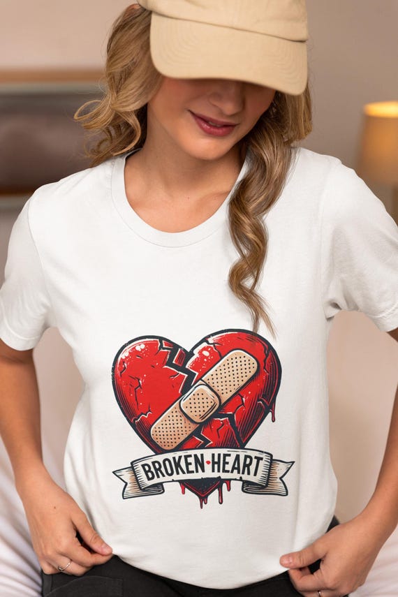 Tシャツ(半袖+袖なし) epine label Heart and Broken heart tee Broken Heart Graphic Novelty Tee With Bandage, Unisex T-shirt for