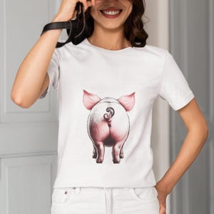 Unique Pig Illustration Unisex T-Shirt | Artistic Animal Graphic Tee for All | Cute Farm Animal Casual Wear - Perfect Gift for Pet Lovers
