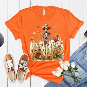 Bohemian Wildflowers Field Skull T-Shirt | Unique Unisex Skeleton Tee | Cool Vintage Boho Grunge Style|Vintage Hipster Streetwear Top Shirt